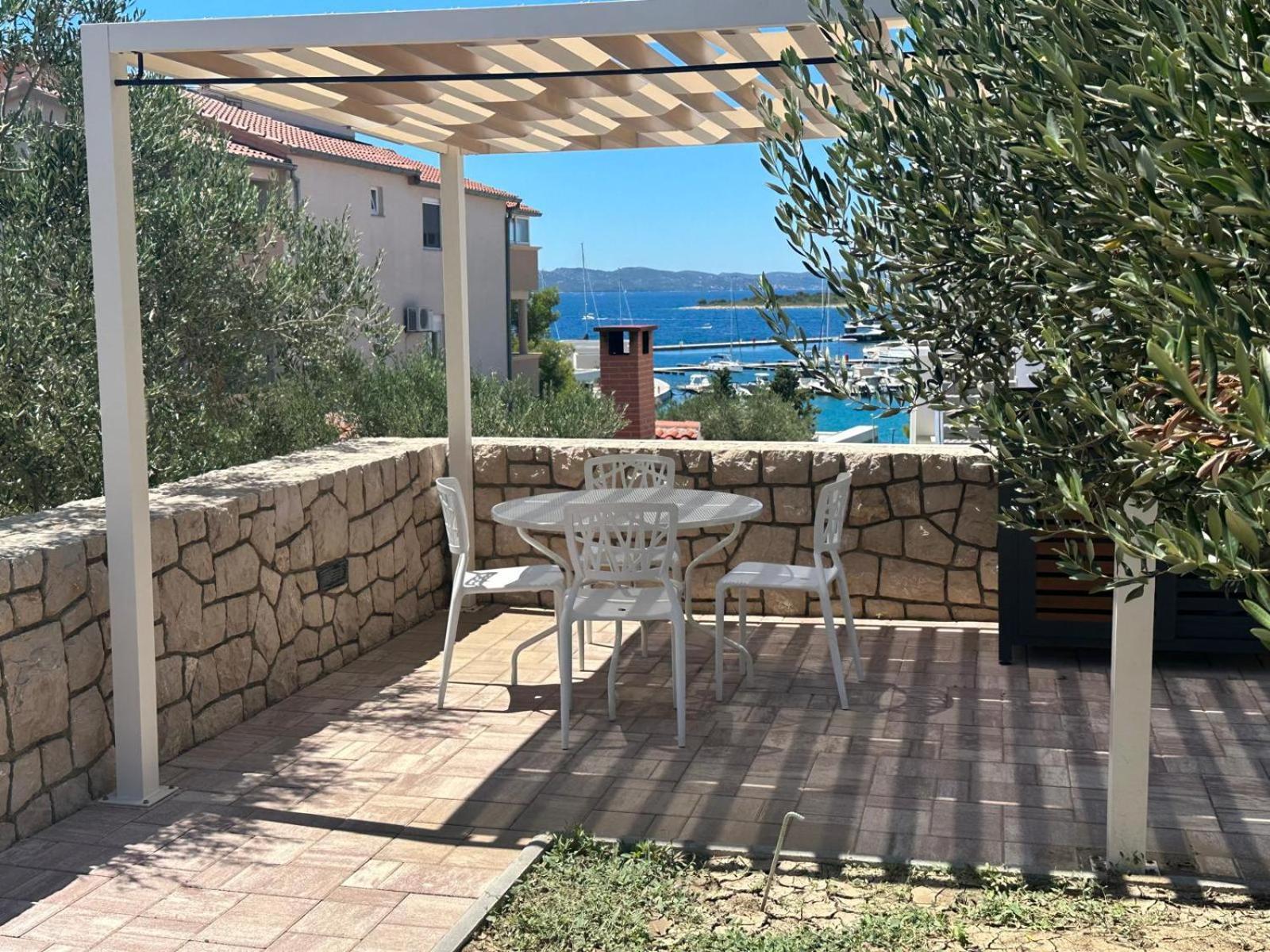 Oleandra Apartments Драге Экстерьер фото